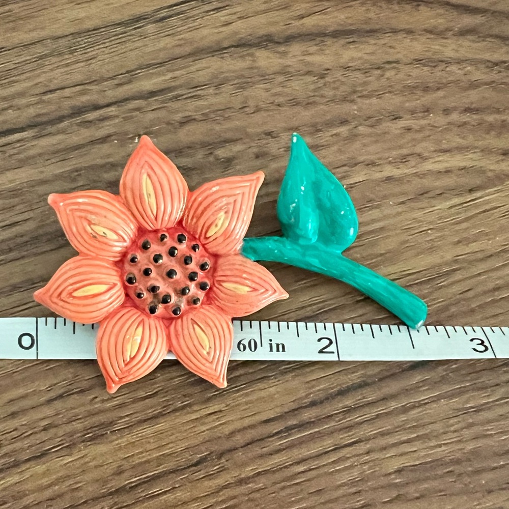 Vintage Enamel Flower Brooch - Picture 4 of 4